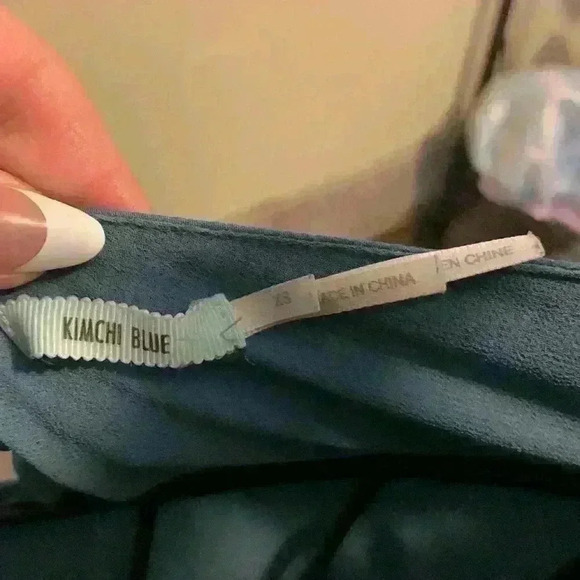 Kimchi blue woman’s top size XS - Picture 3 of 3